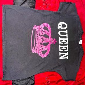 Black Shirt with “Queen” and a Pink Crown Size XL